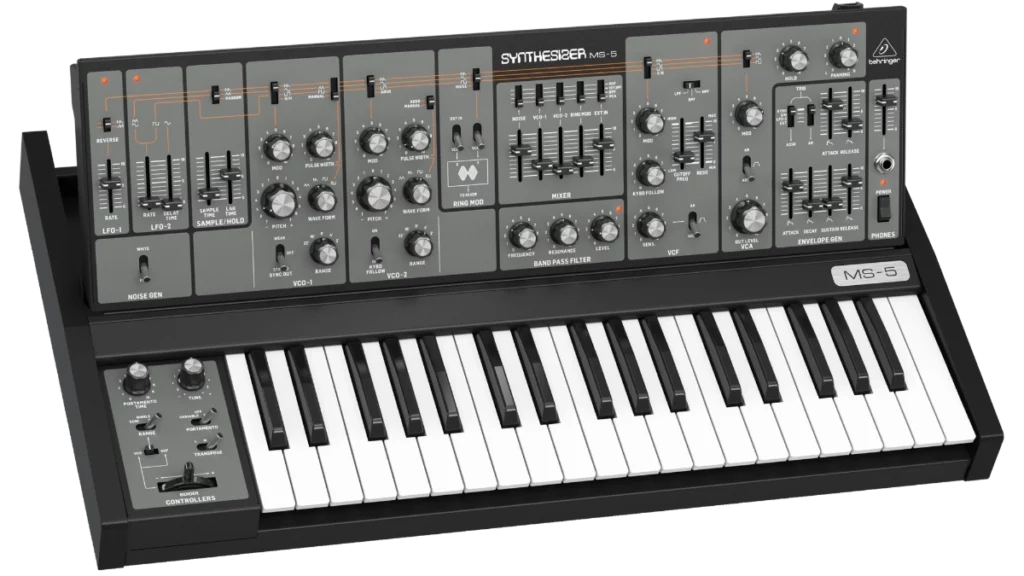 Behringer MS-5 mit aufgestelltem Bedienpanel