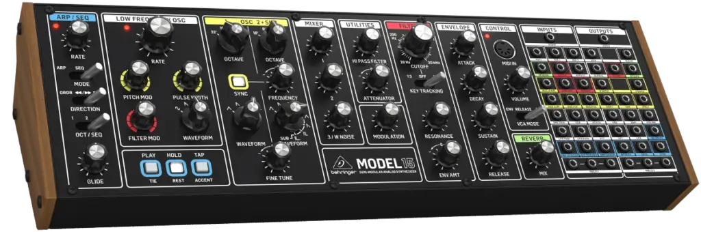 Behringer Model-15 Schrägansicht